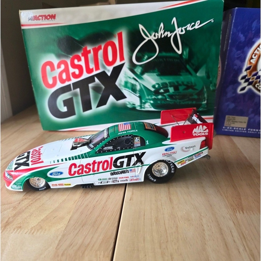 John Force Castrol GTX 2000‎ Mustang Funny Car 1:24 Action Racing Diecast 11260
